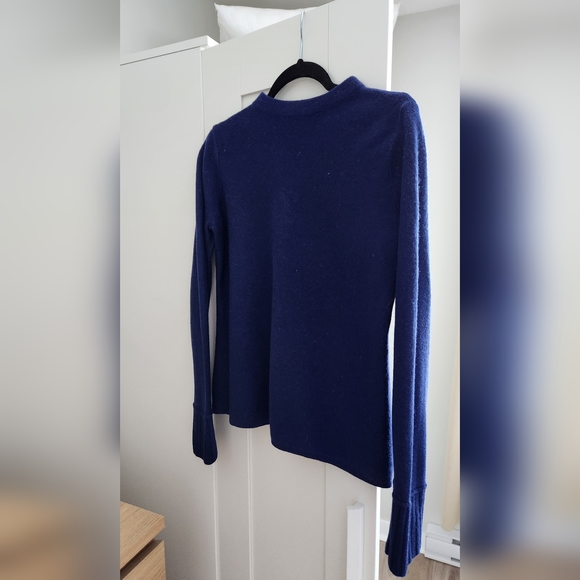 2 FOR 15$ : Mock neck tops - Picture 4 of 8